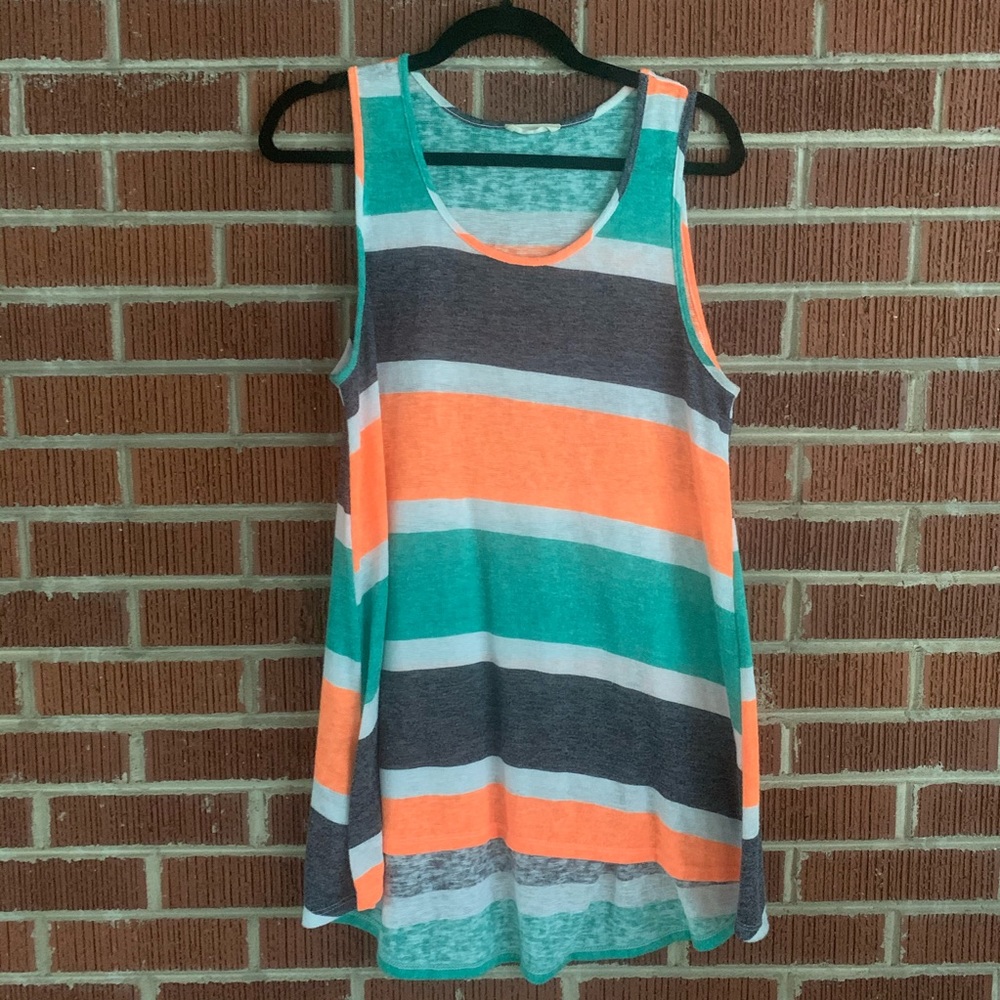 ⚡️ Lightweight sweater tank